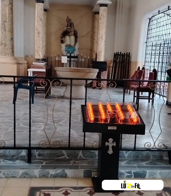 LAMPARARIO DE 30 VELADORAS R03
